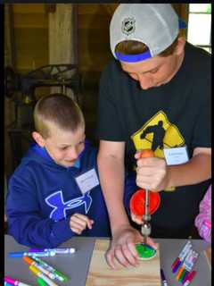 Kids Learn About Life In Colonial Times At Sherman Historical Society