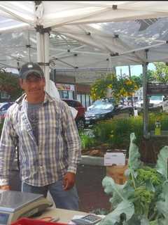 Danbury Farmers Market Dishes Up Nutritional Food Choices