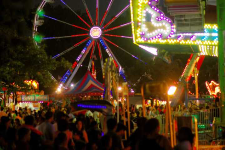 Leonia Kicks Off Annual Sports Booster Carnival