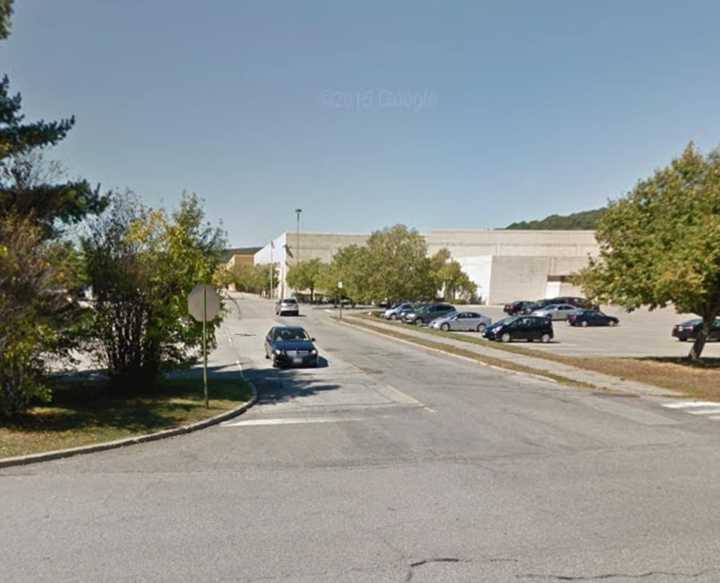 Jefferson Valley Mall