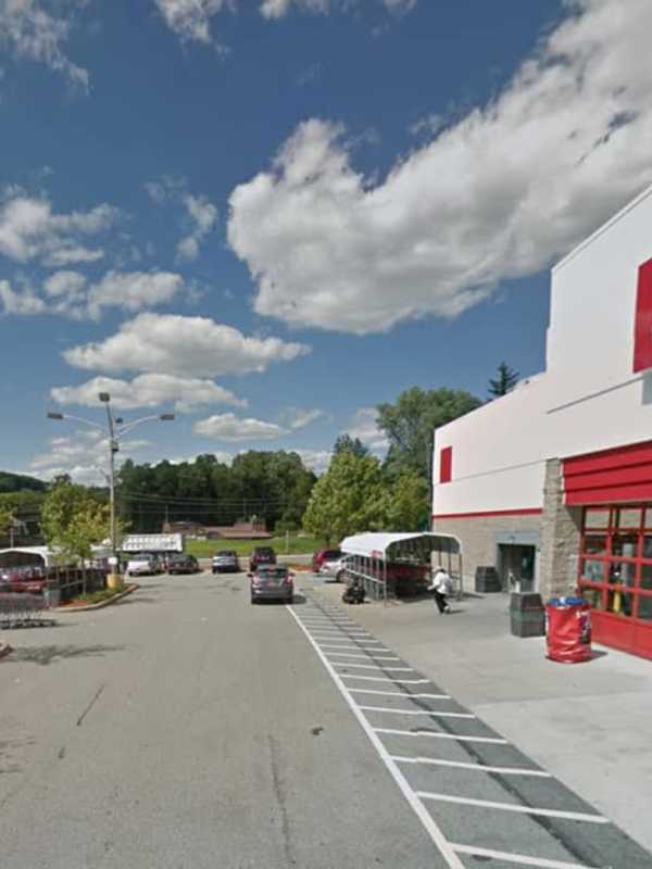 Man Charged With Leaving Dog In Car At BJ's In Yorktown