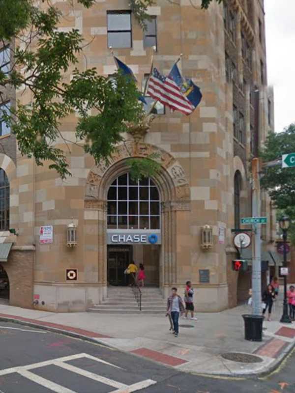 Police Search For Bank Robbery Suspect At Chase In Downtown White Plains