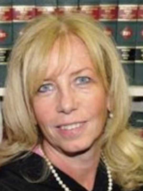 Mount Vernon Woman Earns College Of New Rochelle's Achievement Award