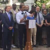 <p>Mount Vernon Mayor Richard Thomas addressing the crowd at the Unity Rally.</p>