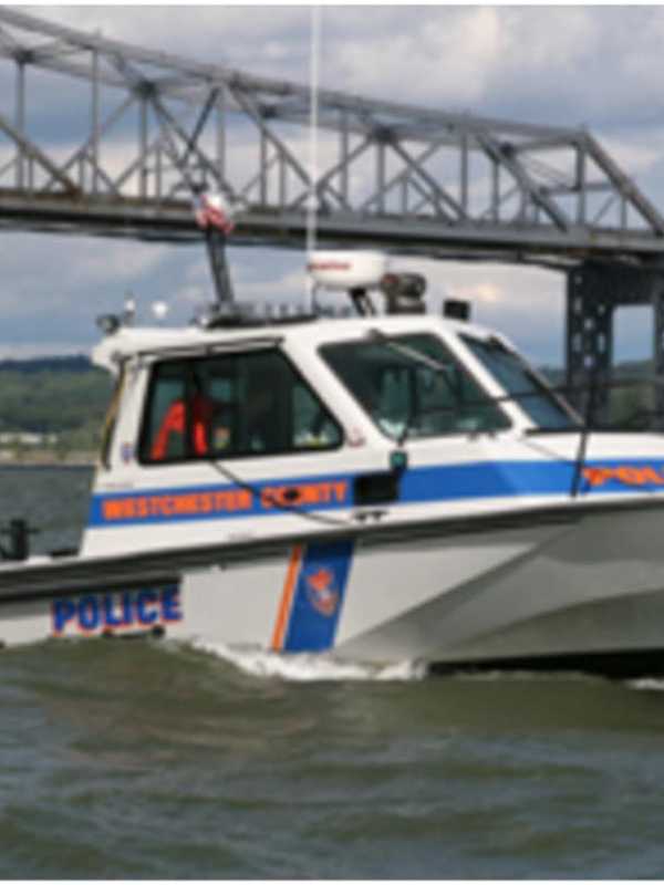 Westchester Police Rescue Boaters From Hudson River
