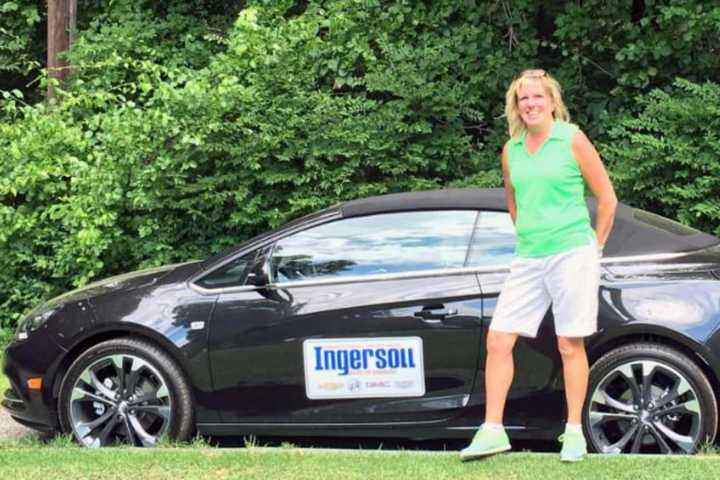 Ridgefield Woman Wins Car With Hole-In-One At Danbury Outing