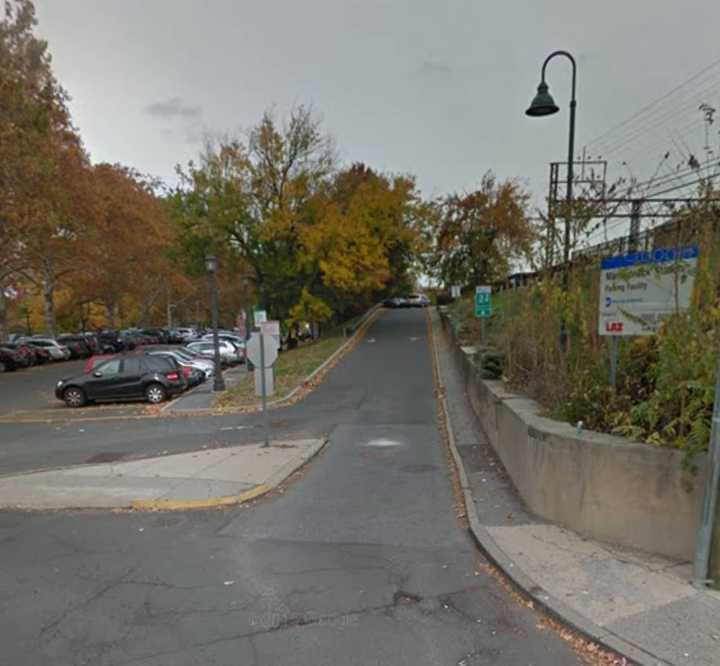 The Village of Mamaroneck Police Department said that they are close to making an arrest in a robbery and assault at train station during the evening rush hour on Wednesday.