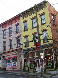 Wappingers Falls Is 'Kinkiest City' In New York, Website Says