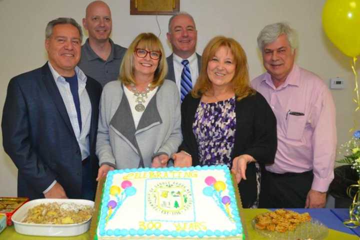 Saddle Brook Throwing Tricentennial Picnic