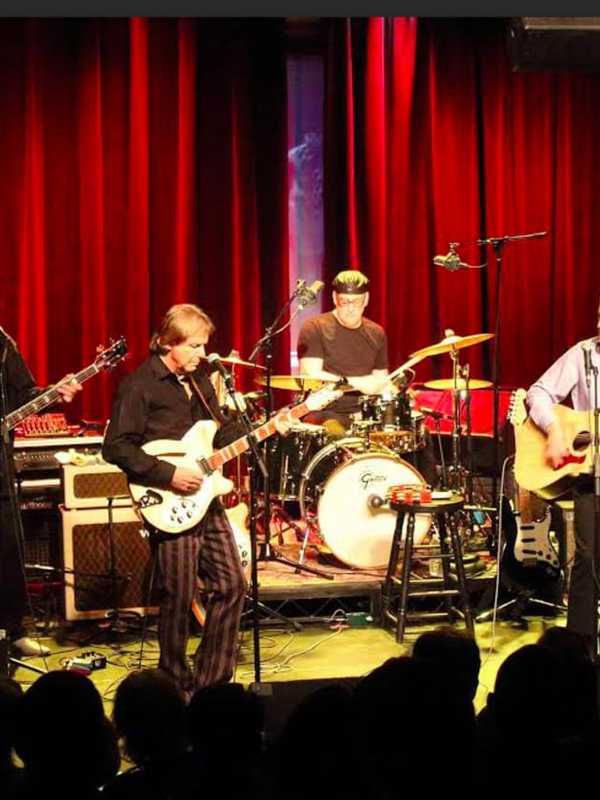 Brookfield's 'Fifth Estate' Rock Band Member Performs In Concert