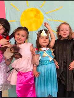 Signup Begins Monday For Child, Adult Programs At Darien Arts Center