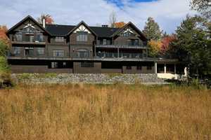 Pass On The Shore This Summer And Enjoy Luxurious Mountain Living