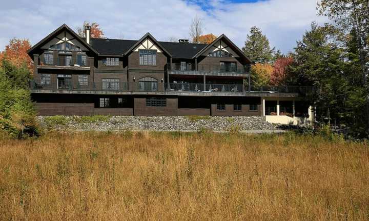 Looking to enjoy the mountains this summer? Douglas Elliman&#x27;s listing in Lake Placid, N.Y. offers the perfect bucolic retreat.