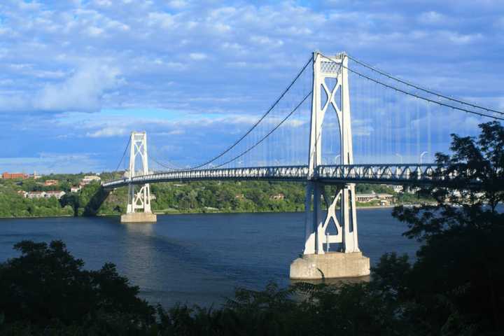 Six Car Pile-Up Backs Up Mid-Hudson Bridge Traffic For Miles