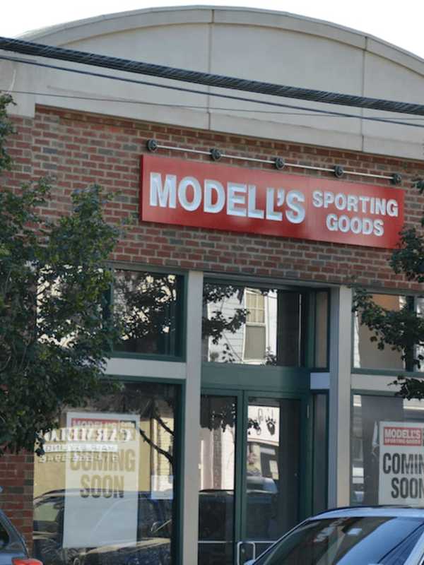 Modell's Sets Opening Date For Store At Former Mount Kisco Borders Site