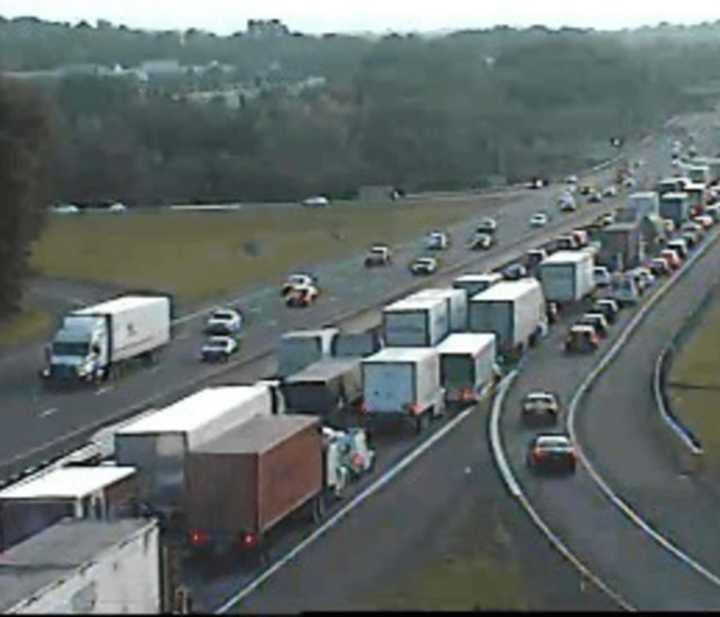 Southbound delays on I-87 in Rockland