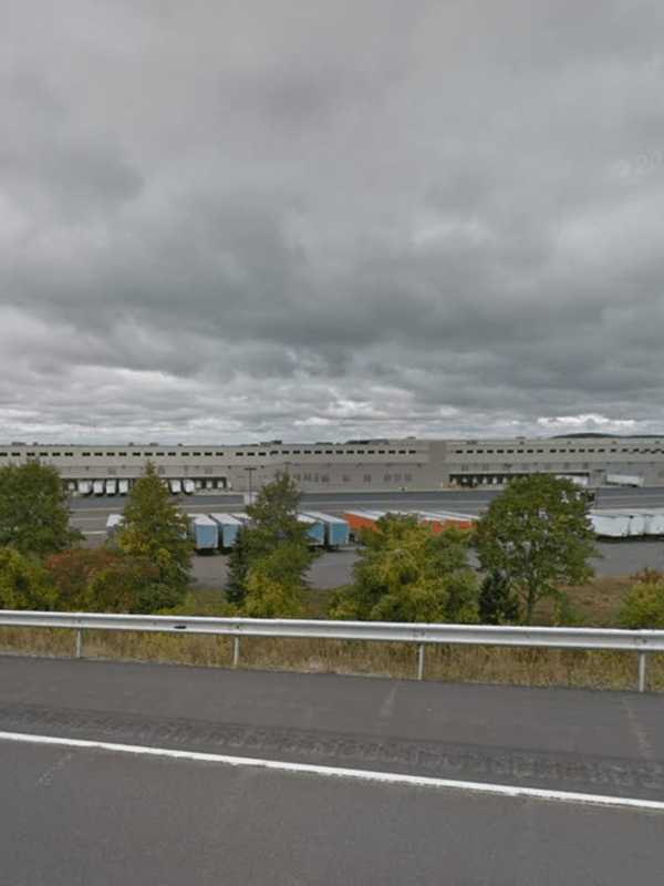 Gap Inc. Staff Expected At Work Monday In Fishkill
