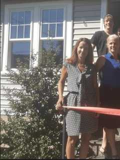 Food, Music Strike A High Note At New Bethel Restaurant