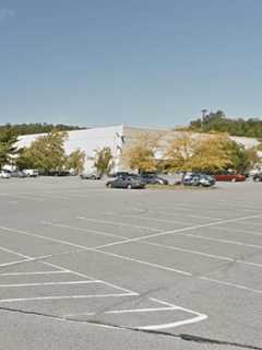 Mahopac Woman Charged With Stealing At Jefferson Valley Mall