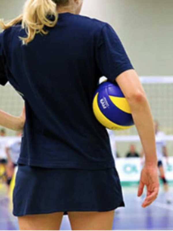 Sign Up For Lyndhurst's Women's Volleyball League