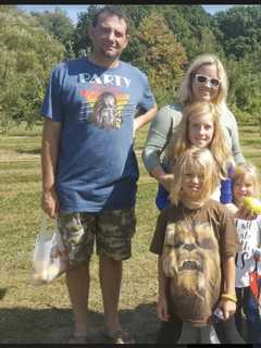 Apple Crop Is Ripe For The Picking At Blue Jay Orchards In Bethel