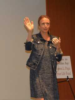 Olympic Marathoner Spreads Message Of Optimism In Ridgefield Talk