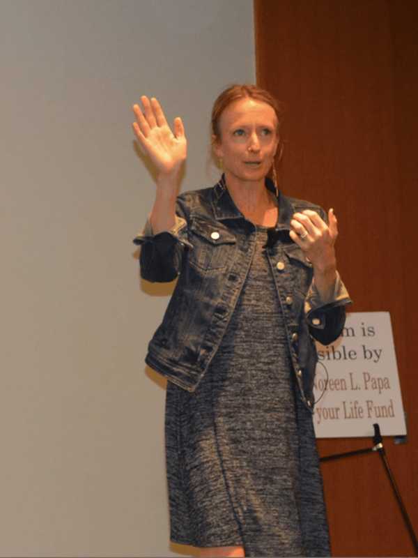 Olympic Marathoner Spreads Message Of Optimism In Ridgefield Talk