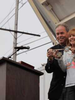 Suffern's Grace VanderWaal Records New Album