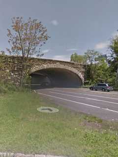 Woman Dies In Crash On Hutchinson River Parkway In Scarsdale