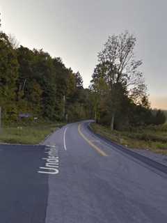 Drunk Driver Runs Off Road Into Woods In Yorktown, Police Say