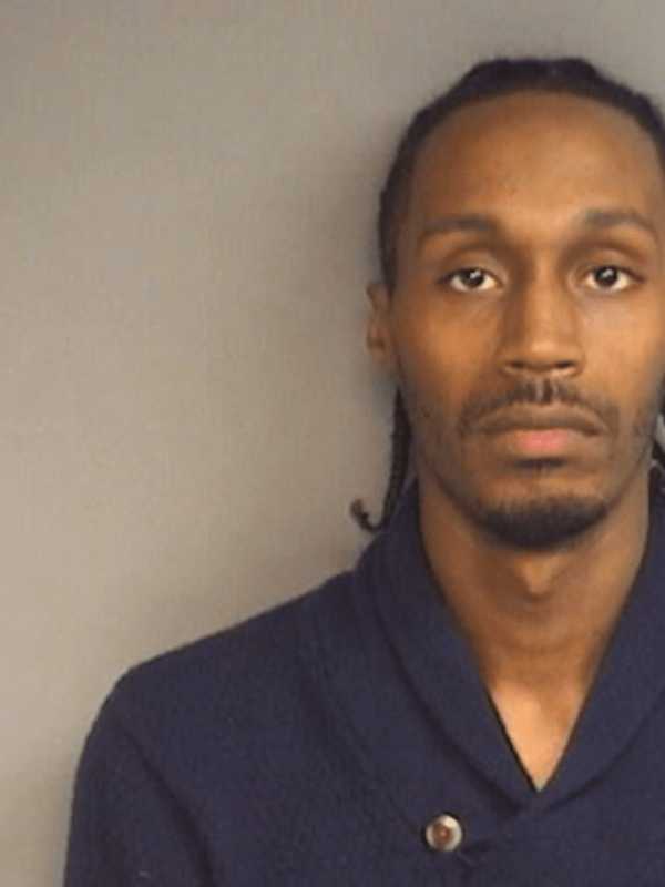 Stamford Police Arrest Man, Look For Second, In Gun Battle