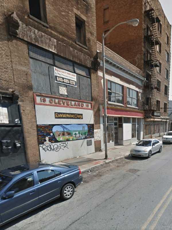 Five Knife, Gun Wielding Teens Rob Victim In Poughkeepsie, Police Say