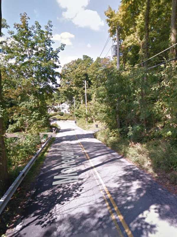 Police: Mohegan Lake Motorist Who Hits Fire Hydrant, Pole Charged With DWI