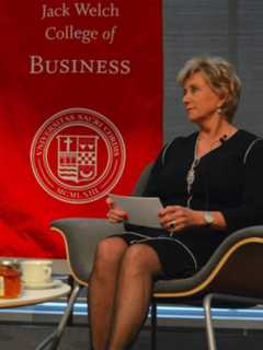 Greenwich's Linda McMahon Meets With Trump In Manhattan