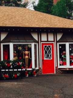 Family Florist Blooms in Shelton For More Than Six Decades