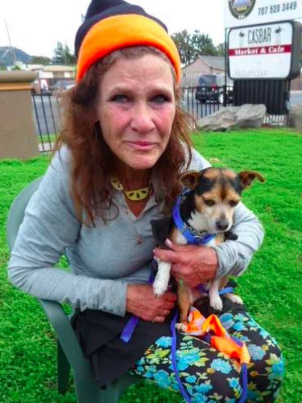 Fair Lawn Vet Collects Goods For Homeless With Pets Program