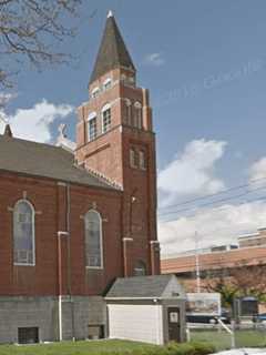 Mount Vernon Church Vandalized With Spray Paint