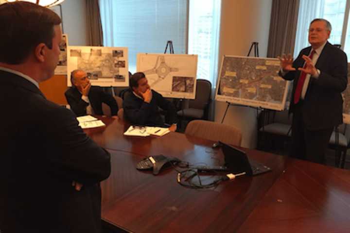 Stamford Mayor Martin Meets With Murphy On Infrastructure Concerns