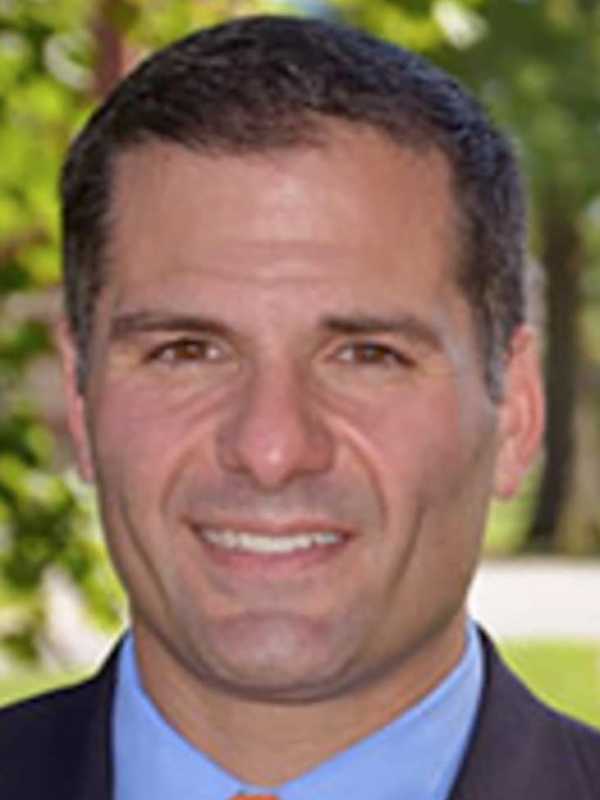 Dutchess County Exec Recalls Mary Tyler Moore As 'Familiar Face Locally'