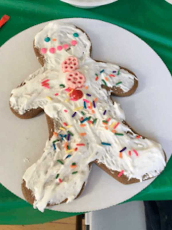 Boys & Girls Club Bonds With Junior League Of Greenwich Over Cookies