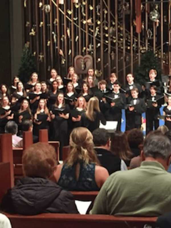 New Canaan High's Concert Choir, Madrigal Ensemble Sing Songs Of The Season