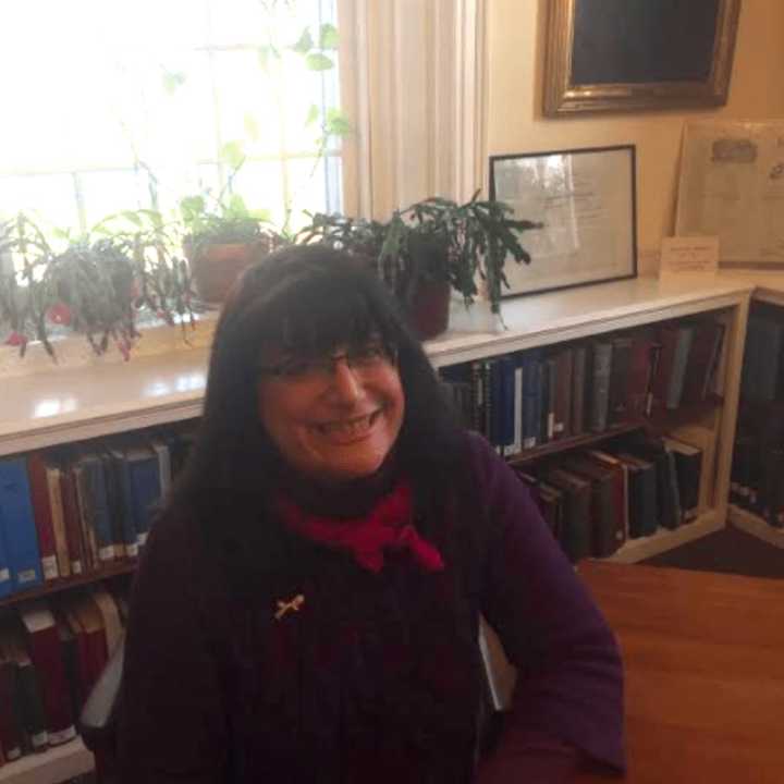 Starting in January, Newtown resident Brenda McKinley will be moving on to a new opportunity as director of the Ridgefield Library.