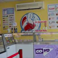 <p>Gofer Ice Cream has flavors like Heath Bar, brownie, caramel, peanut butter cup, eggnog and mud pie.</p>