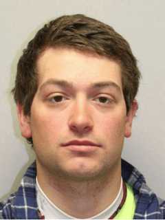 Kent Man Grabs Woman By Face During Argument, Police Say