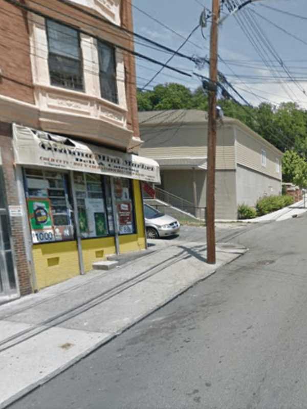 Police Pursue Suspect In Convenience Store Worker's Shooting In Yonkers