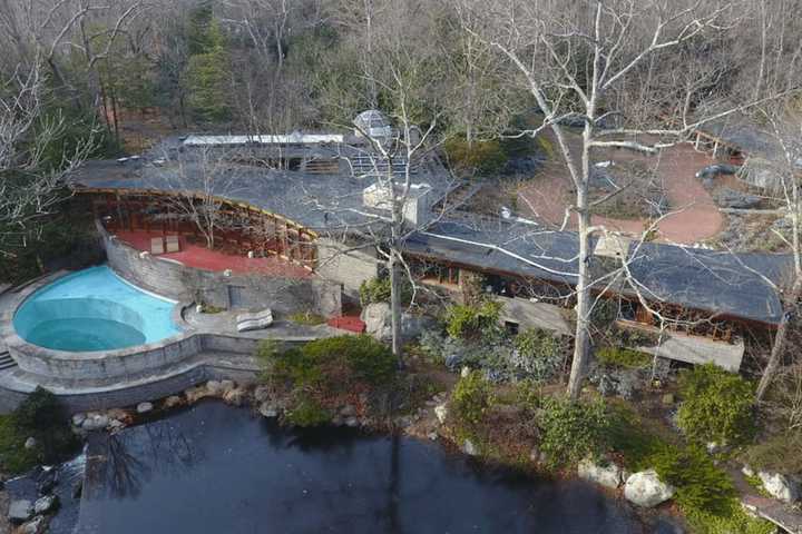 Price Drops On Frank Lloyd Wright-Designed Home In New Canaan