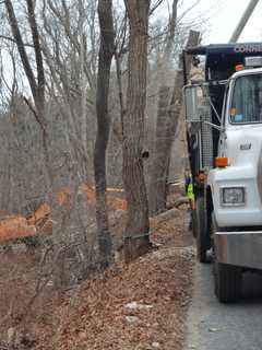 Judd Road Remains Closed In Monroe For Cleanup Of Oil Spill