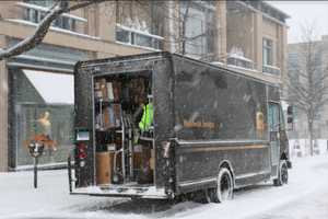 Avoid Grinches Snatching Holiday Package Deliveries From Shelton Porches
