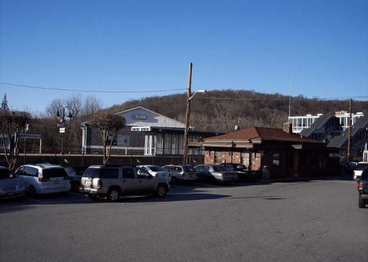 Hawthorne Metro-North station