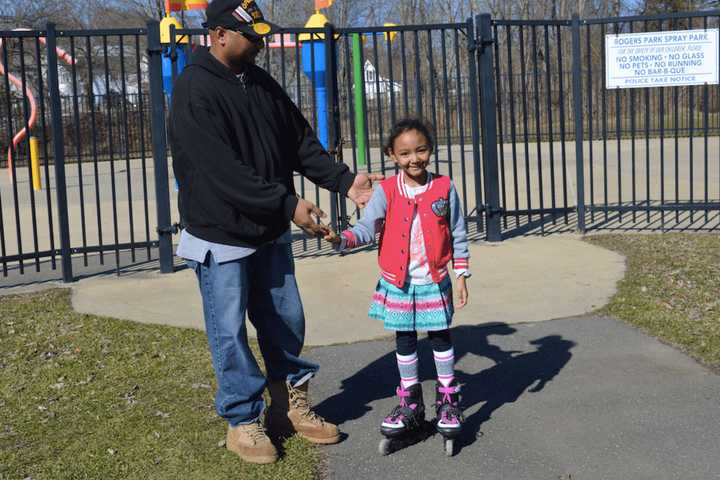 Spring Has Sprung: Soaring Temps Send Danbury Residents Outdoors